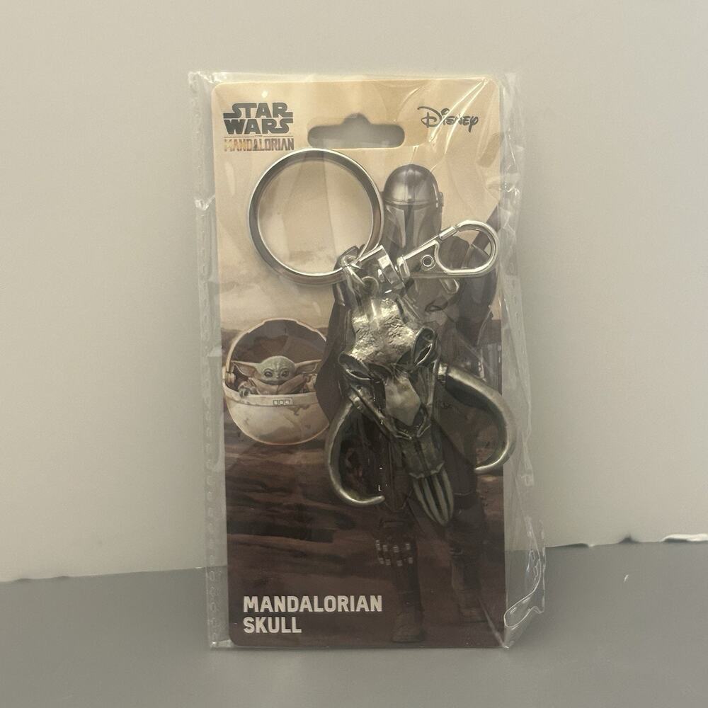 Star Wars The Mandalorian Mudhorn Skull Pewter Key Ring Chain (metal)